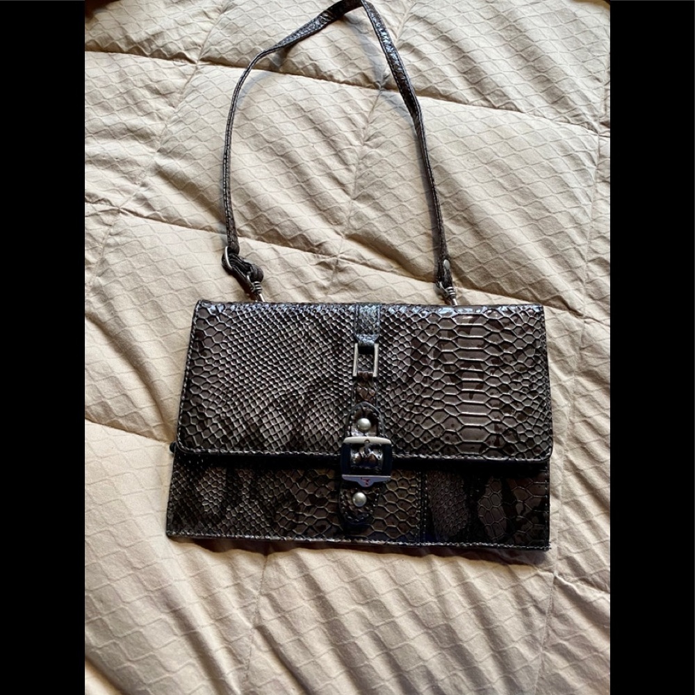 🛩Travelon wristlet/purse🛩